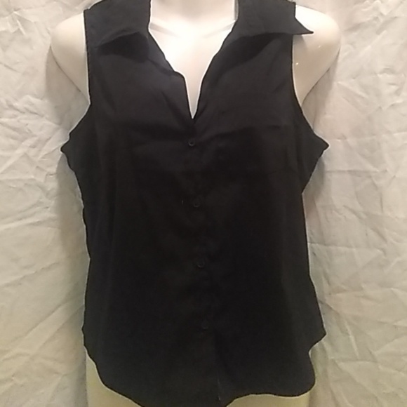 3/$15 💗Quizz💗stretch top - Picture 1 of 2